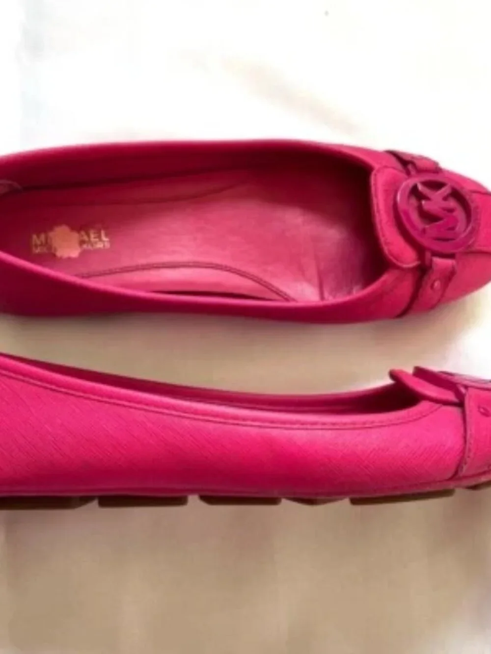 Women’s Michael Kors Fulton Faux Saffiano Leather Magenta Pink Moccasin Size 6